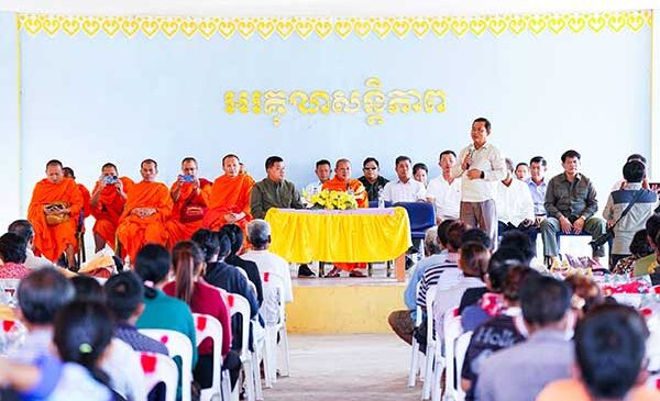  អង្គការសមាគមខែ្មរកម្ពុជាក្រោមនៅកម្ពុជា នាំយកអំណោយជូនប្រជាពលរដ្ឋនៅភូមិជោគជ័យ និងភូមិព្រៃចាន់